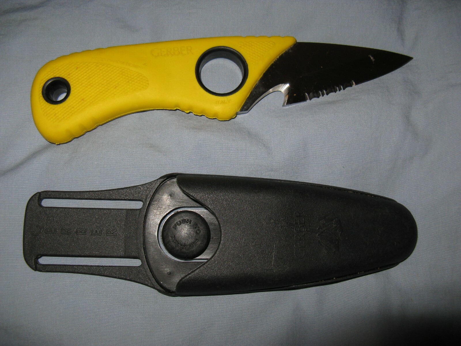 NWOT Gerber River Knife - Moris Baroni Design made in Italy