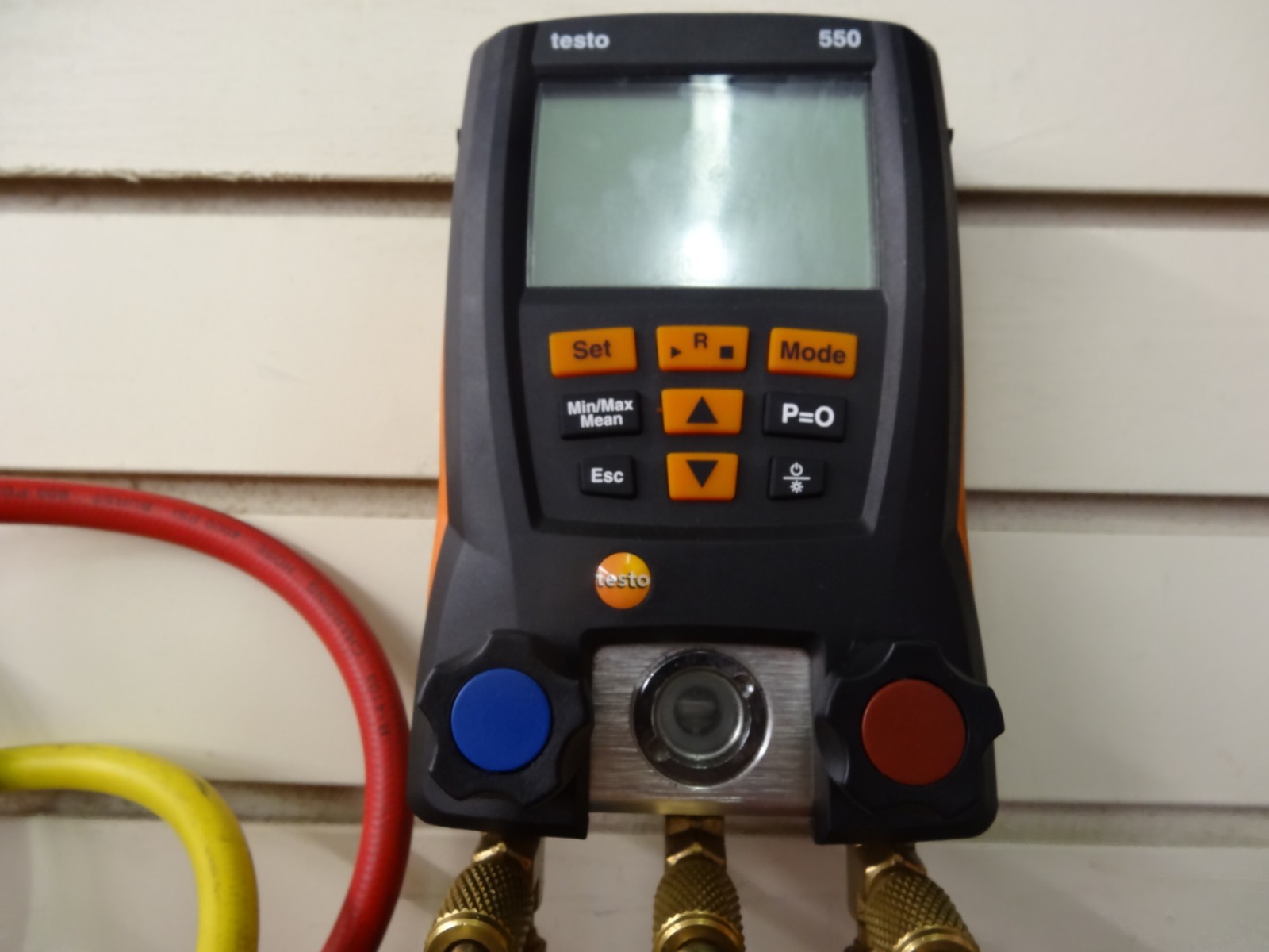 Testo 550 Refrigeration Digital Manifold Kit with Bluetooth