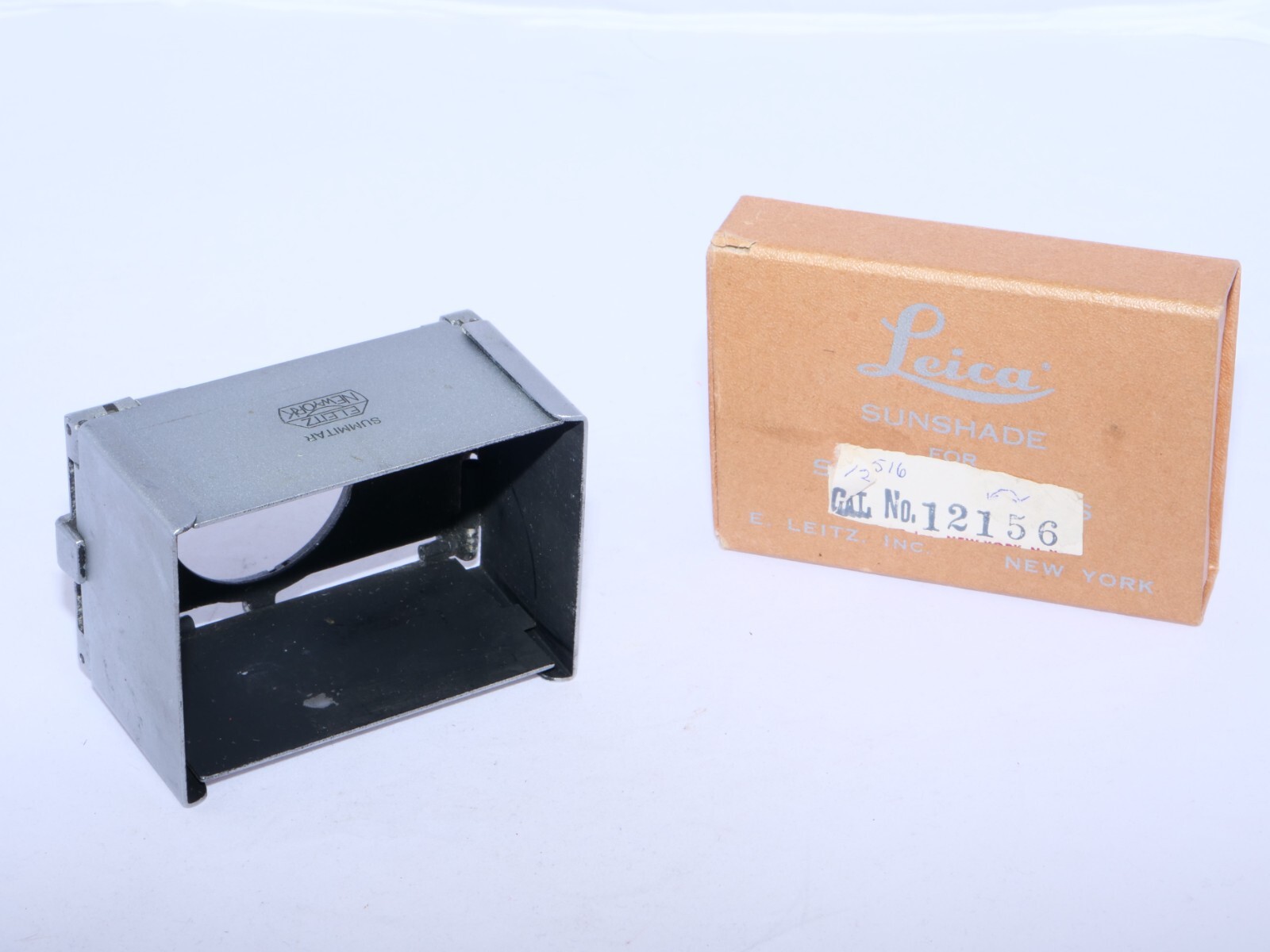 Leitz NEW YORK collapsible metal SOOPD Lens Hood. Summitar