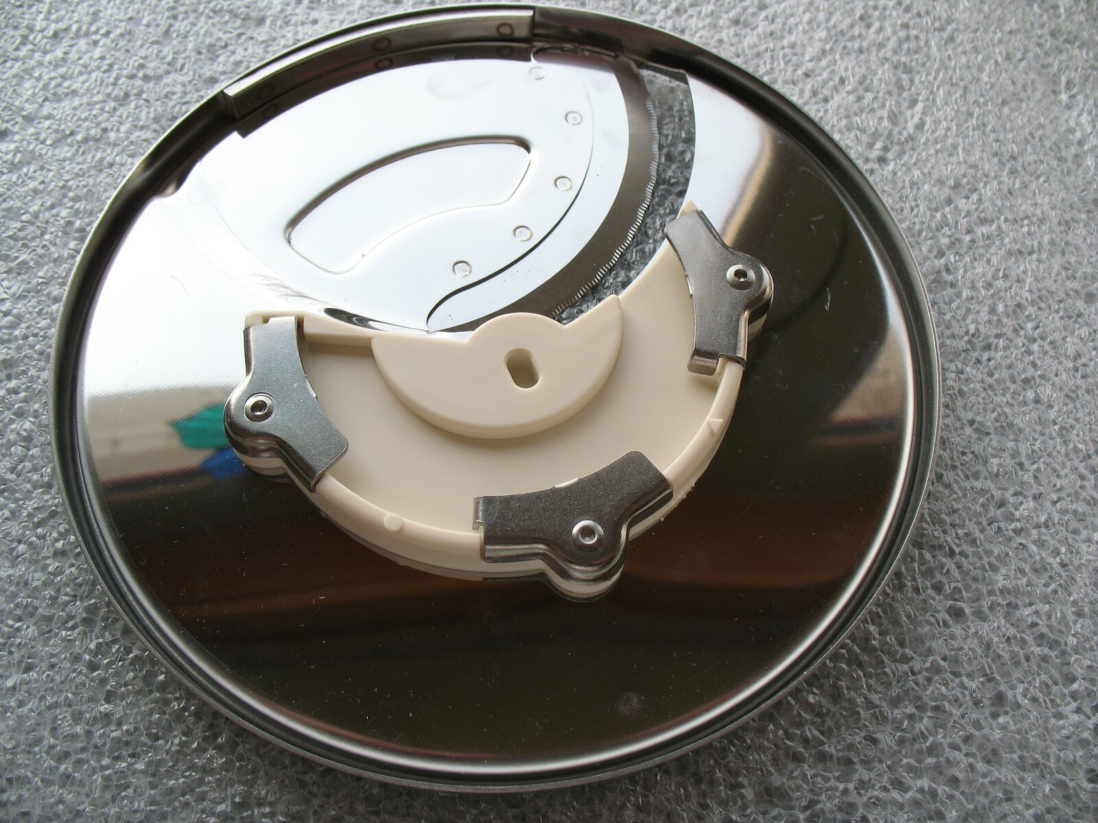 CUISINART DLC-10 DISC/BLADE.  PART DLC-144.  4 MM