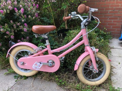 Bobbin Ginger Snap Pink 12" Classic Girls Bike Age 3-5. Used but great condition