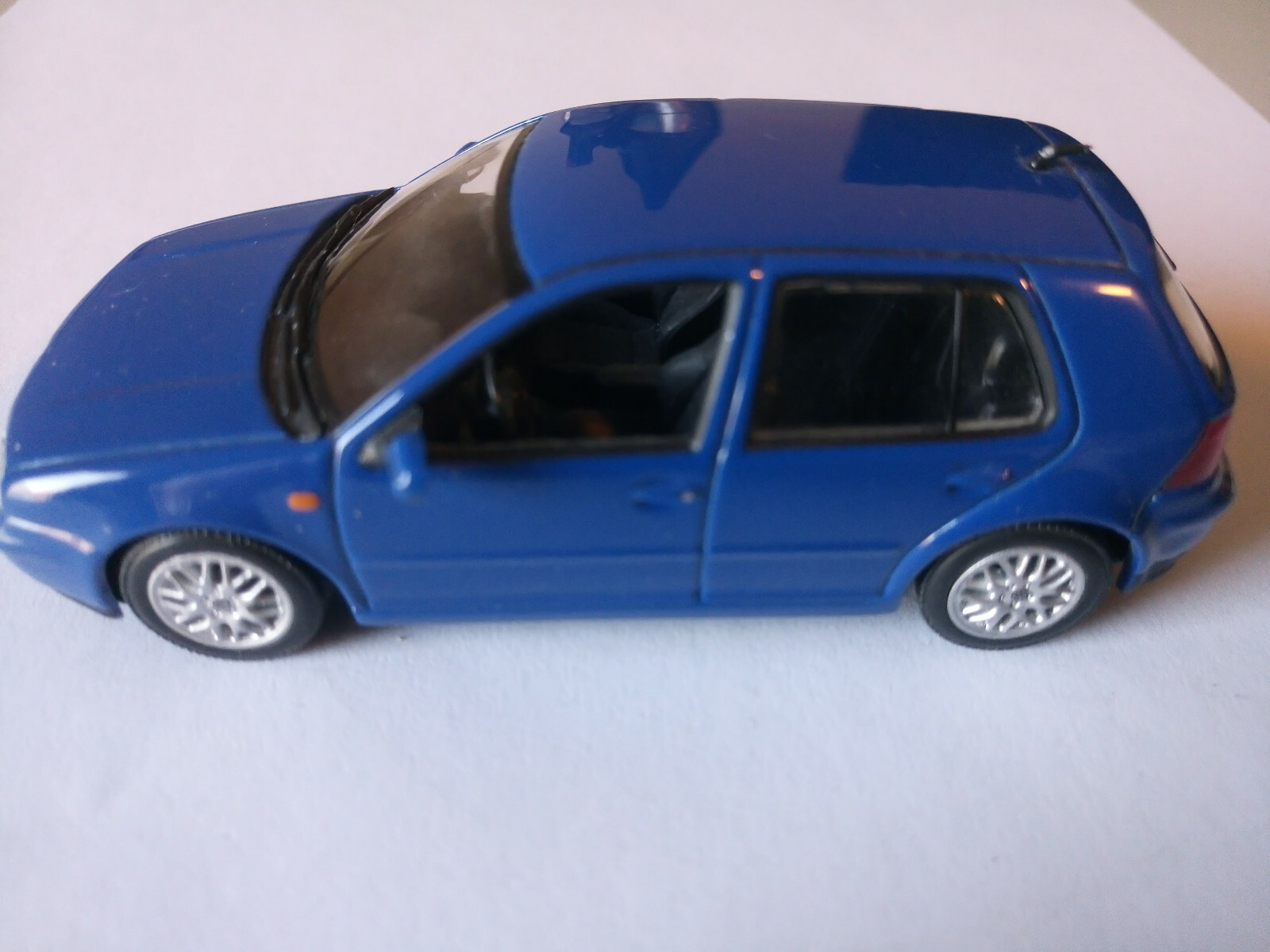 VW Golf 4 GTI Modellauto 1:43 PKW, Pauls Model Art, Minichamps, blau, unbespielt