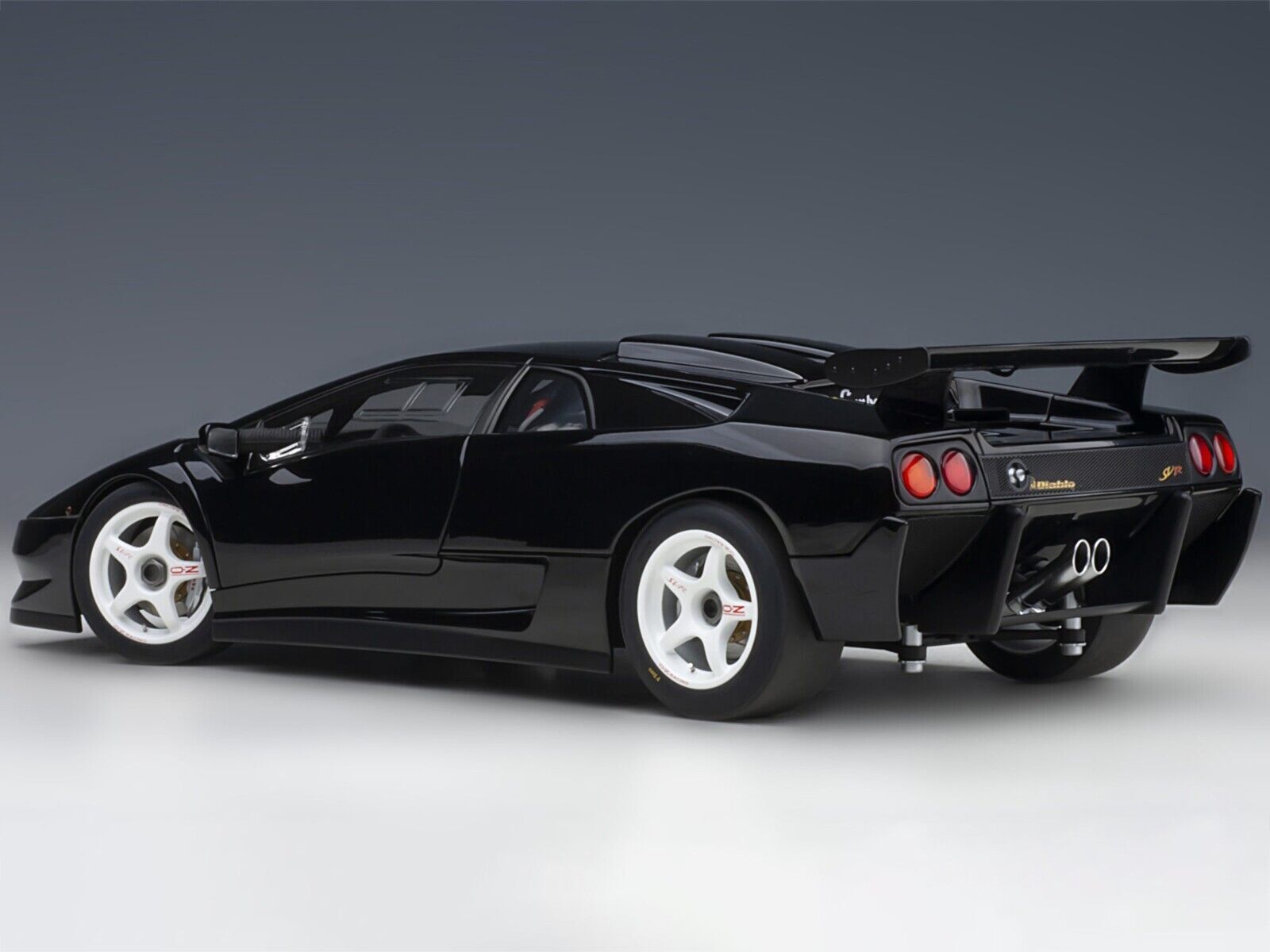 AUTOart Lamborghini Diablo 1/18 黒 1/18 AUTOart 1/18 Lamborghini Diablo SV-R (Deep Black) Car