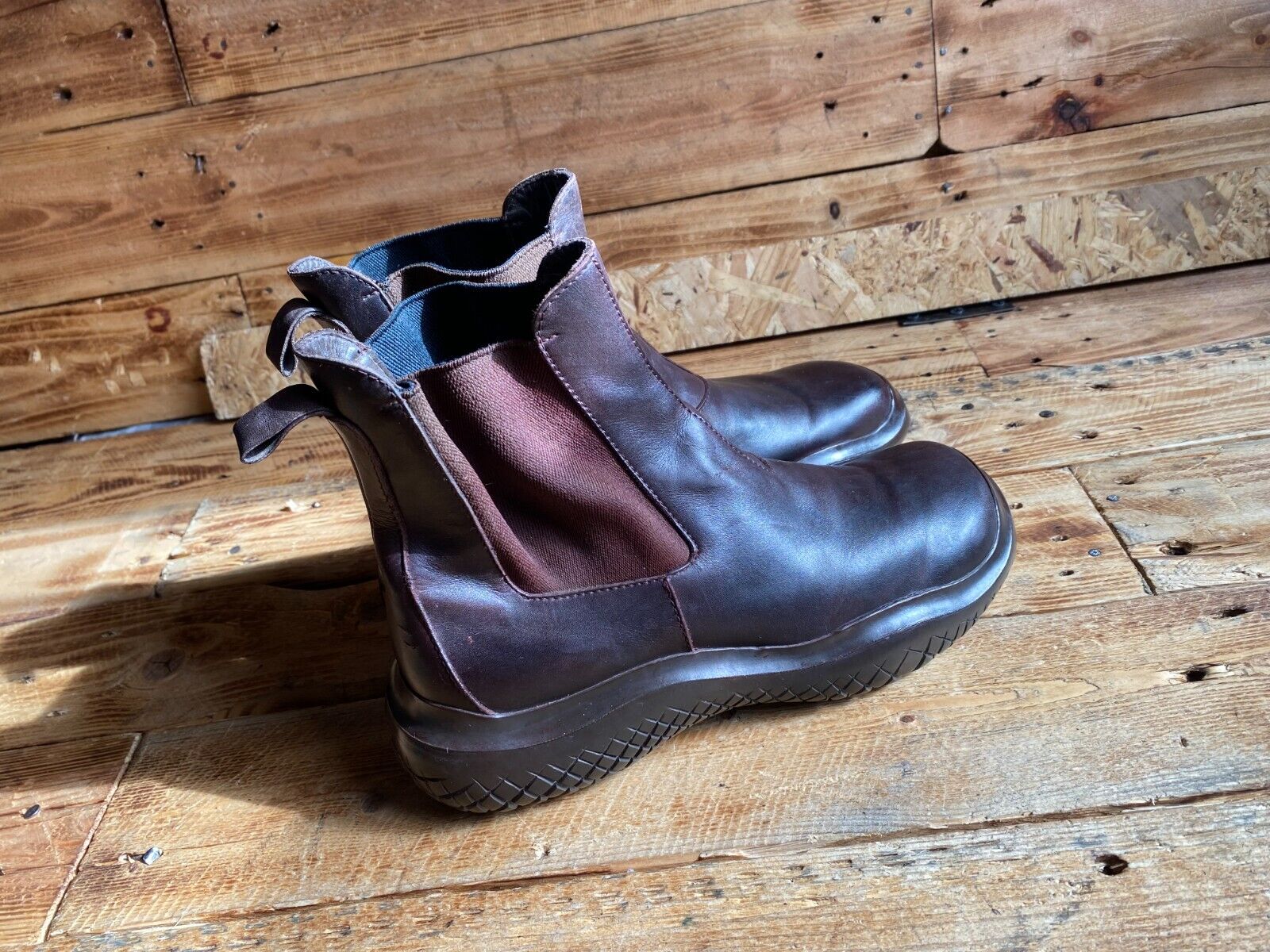 Prada FW 99 Vintage Chunky Leather chelsea brown boots sz 37 Prada FW 99 Vintage Chunky Leather chelsea brown boots sz 37