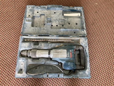 Bosch DH1020VC 120V SDS max Corded Inline Demolition Hammer