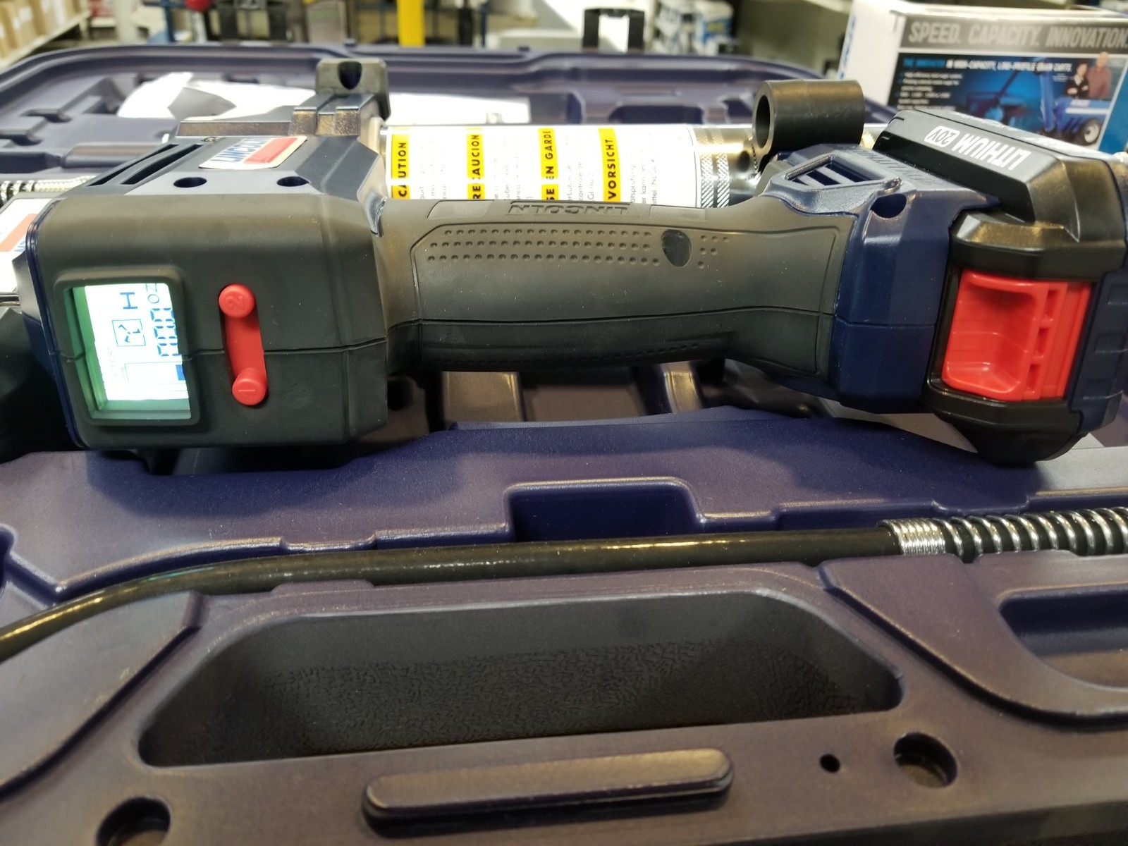 LINCOLN 20V LITHIUM ION POWER LUBER WITH LCD