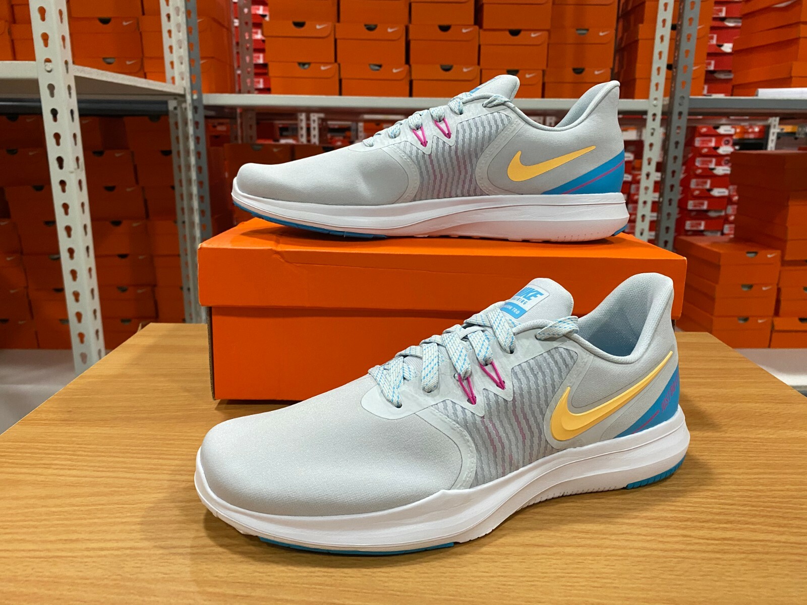 womens nike in season tr 6