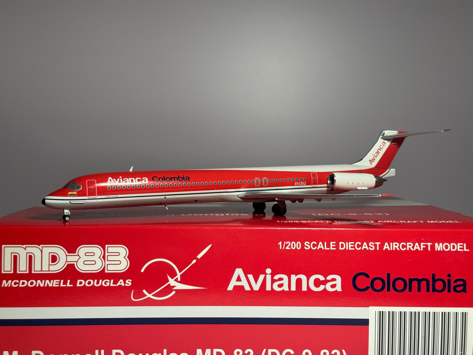 JC Wings 1:200 Avianca Colombia McDonnell Douglas MD-83 EI
