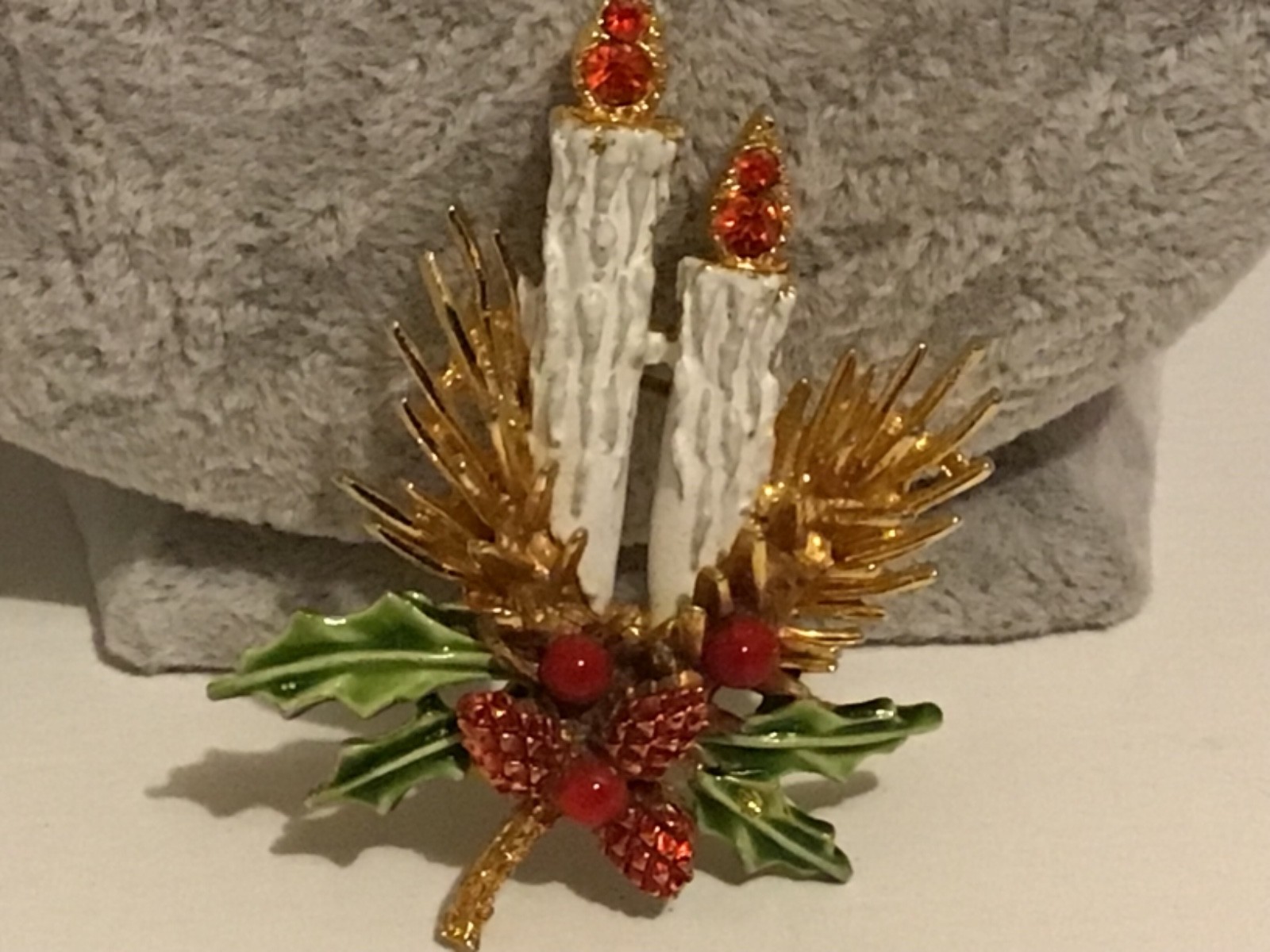 Vintage Christmas Brooch Pin Gold Tone Pear Rhinestones Enamel Candle