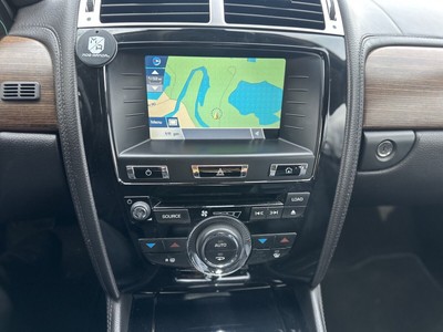 image 3 of interior