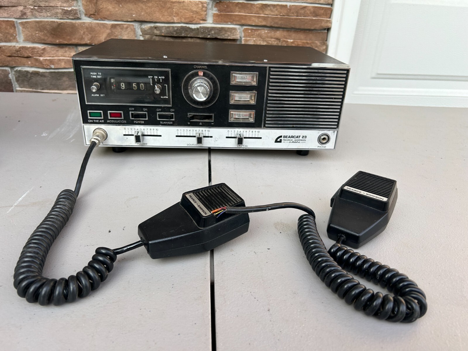 PEARCE SIMPSON BEARCAT 23 CHANNEL BASE CB RADIO WITH MIC AND