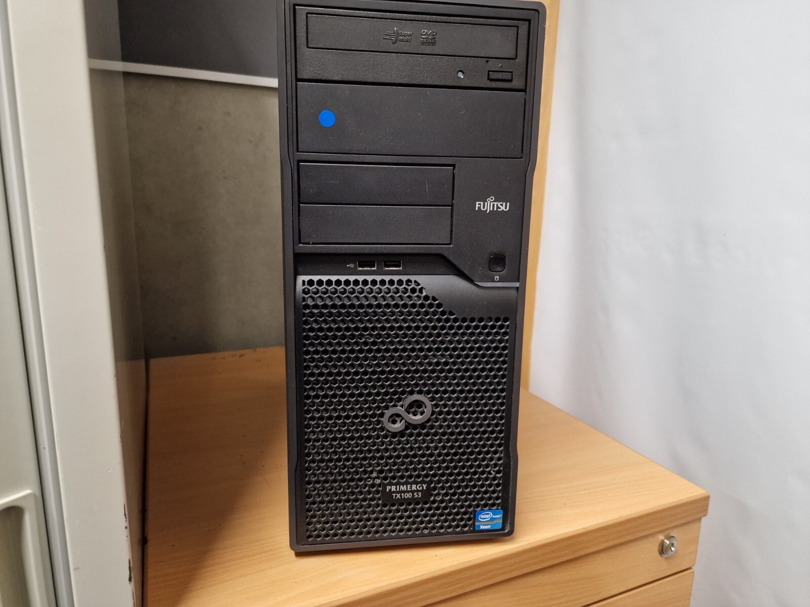 富士通 PRIMERGY TX100 S3 Celeron G2120 BIOS起動OK HDD無し キャディ 