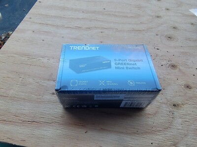 TRENDnet 5 Port TPE S50 5-Port 10/100 Mbps  PoE Switch, model TPE-S50