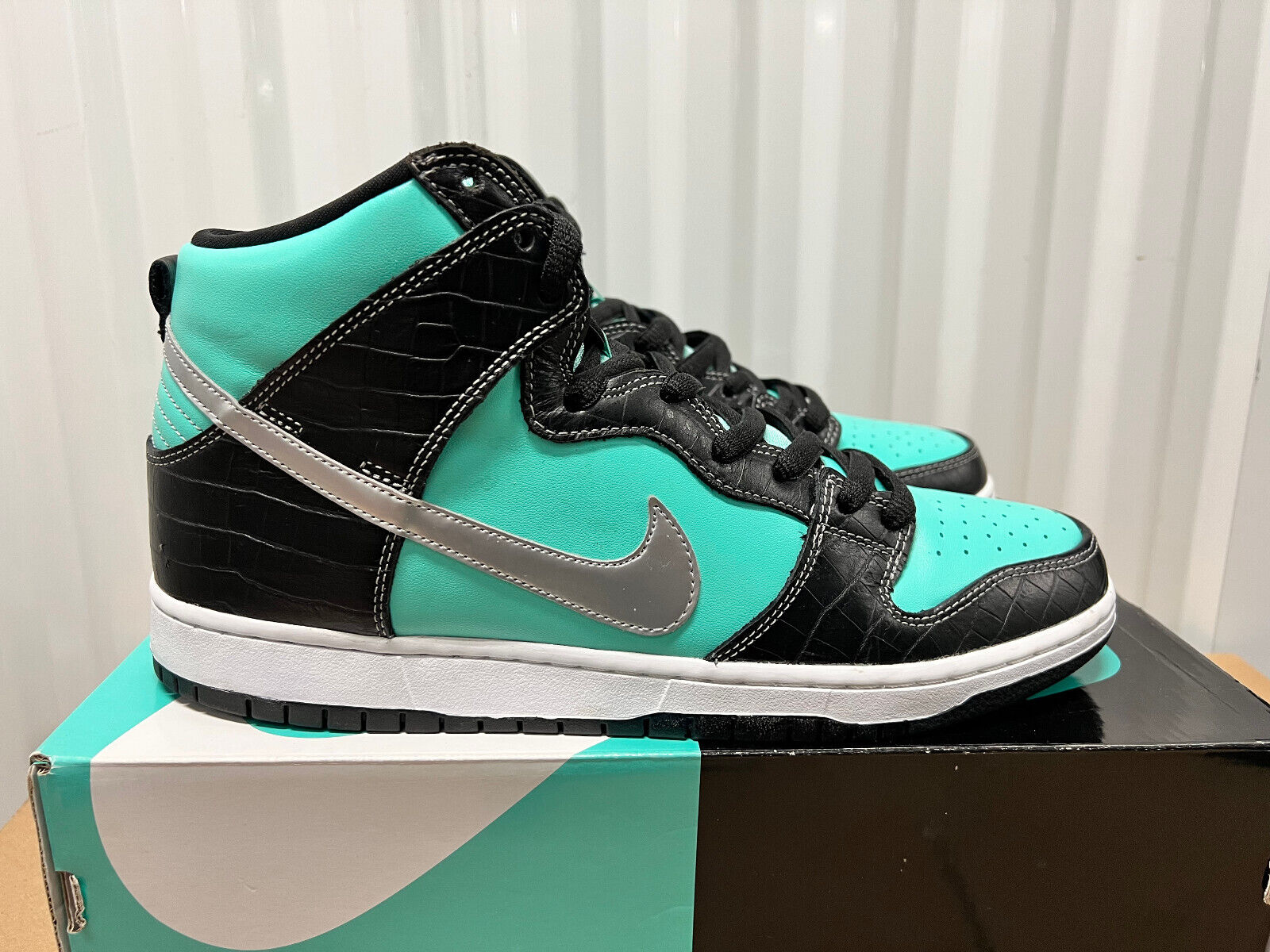 Size 12 - Nike SB Dunk High Premium x Diamond Supply Co Size 12 - Nike SB Dunk High Premium x Diamond Supply Co