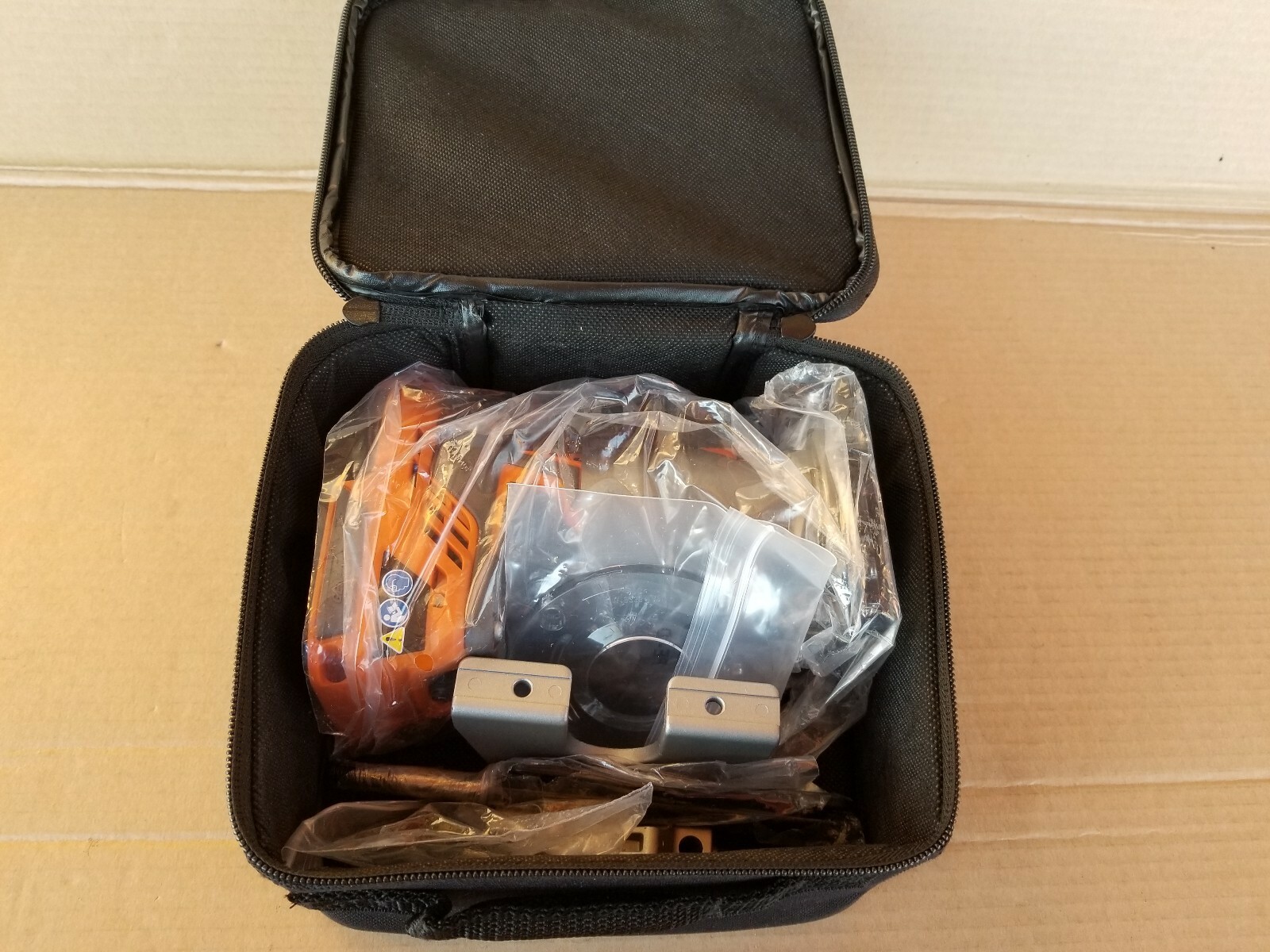 New RIDGID R86044 18V Li-Ion GEN5X  Brushless Compact Router w/ Fixed Base