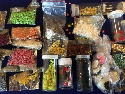 JEWELRY MAKING LOT MISC SHELLS DIFFERENT COLORS PLASTIC WINGS