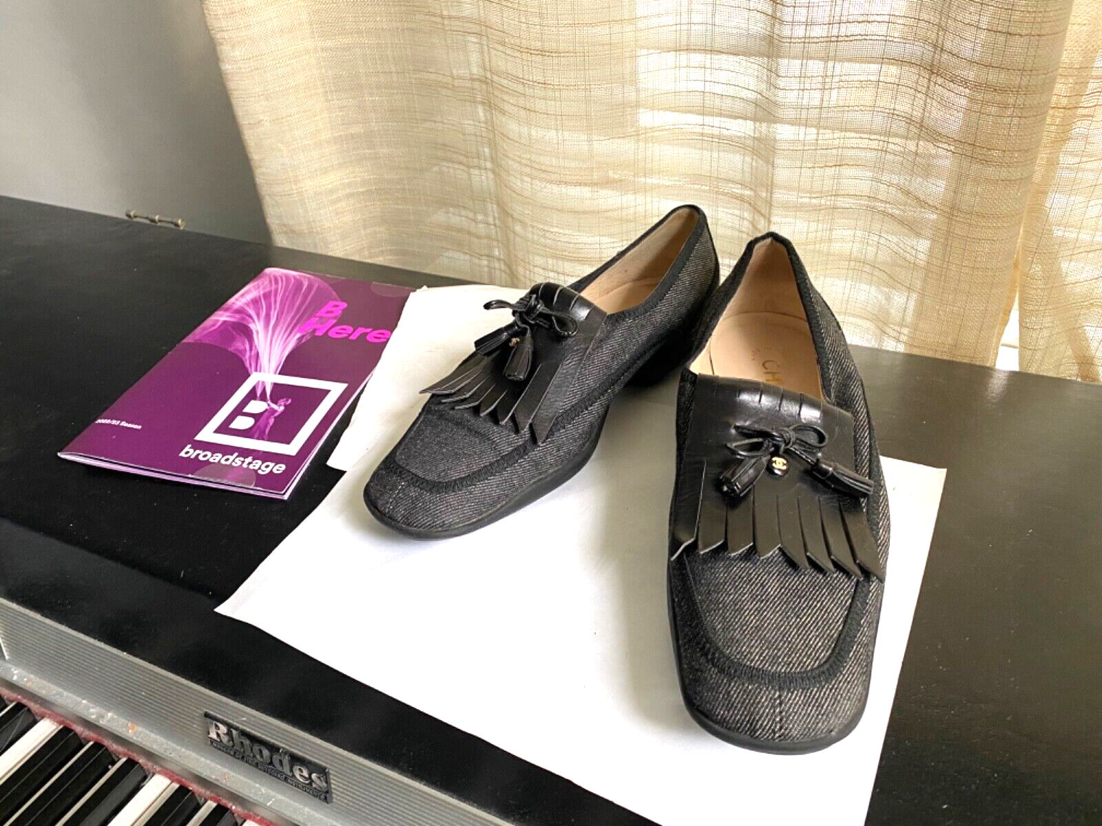 靴 CHANEL Coco Mark Tassel Heel Loafers CHANEL Coco Mark Tassel Heel Loafers