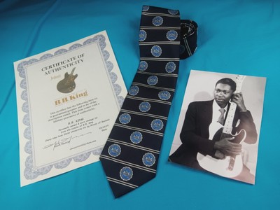 B.B. KING Personally owned Pennsylvania State University TIE, Julien's Auc. COA