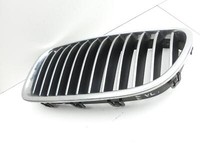 BMW F11 520d 10-13 Frontgrill Kühlergrill Grill Links BMW F11 520d 10-13 18.05.2012 7200727 51137200727 gebraucht Vorschau 4