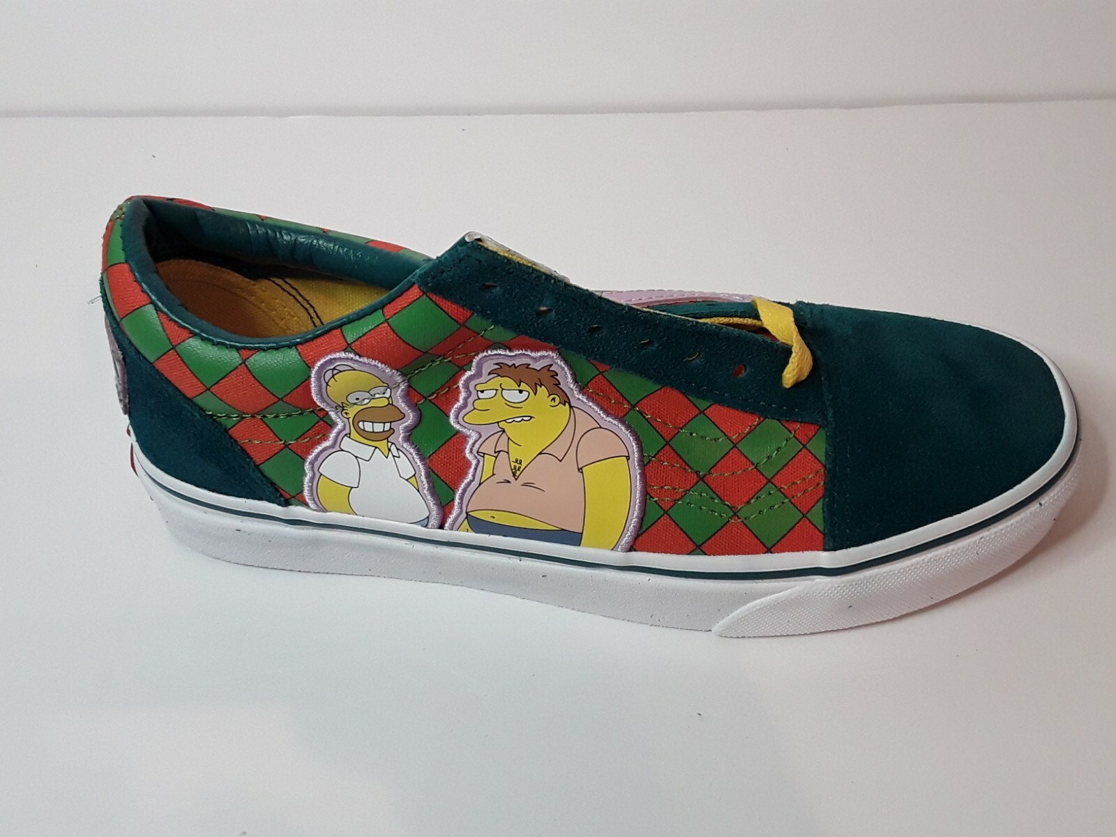 moe's tavern shoes