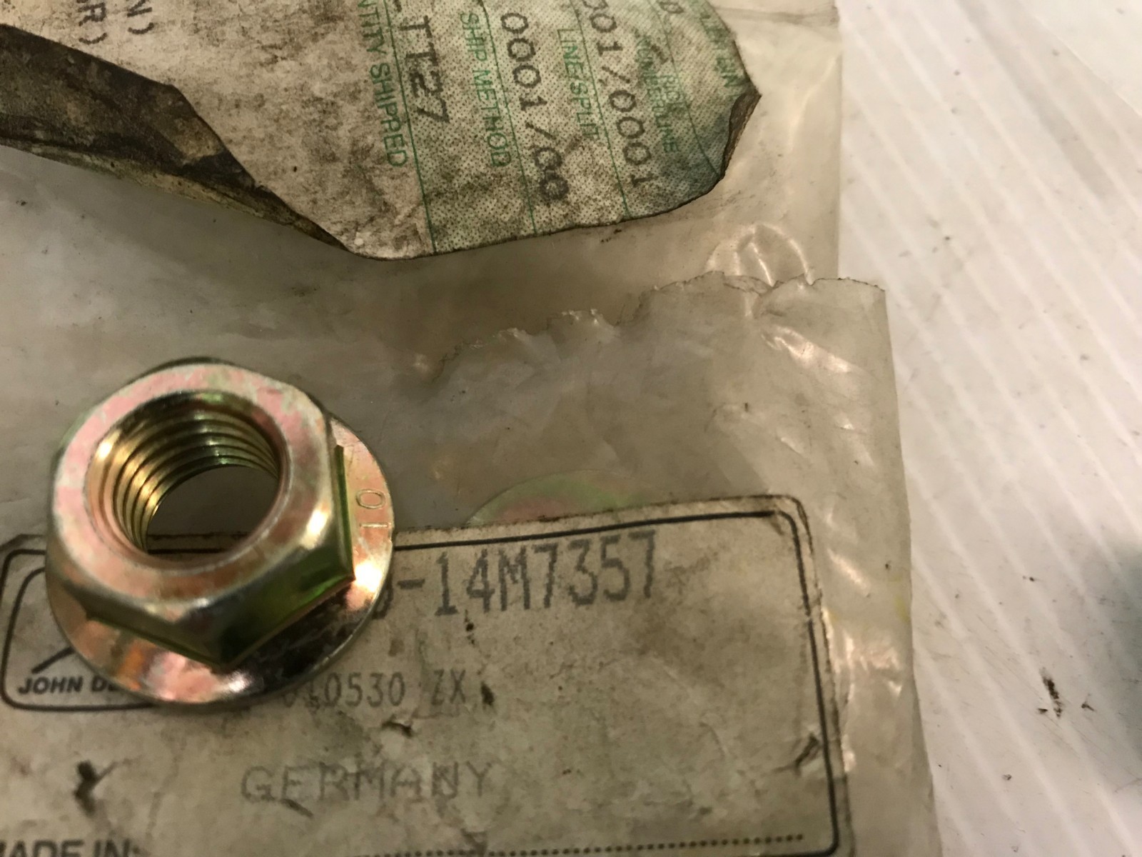 14M7357 GENUINE John Deere NUT Replaces J952012, 619308 14M7357 GENUINE John Deere NUT Replaces J952012, 619308