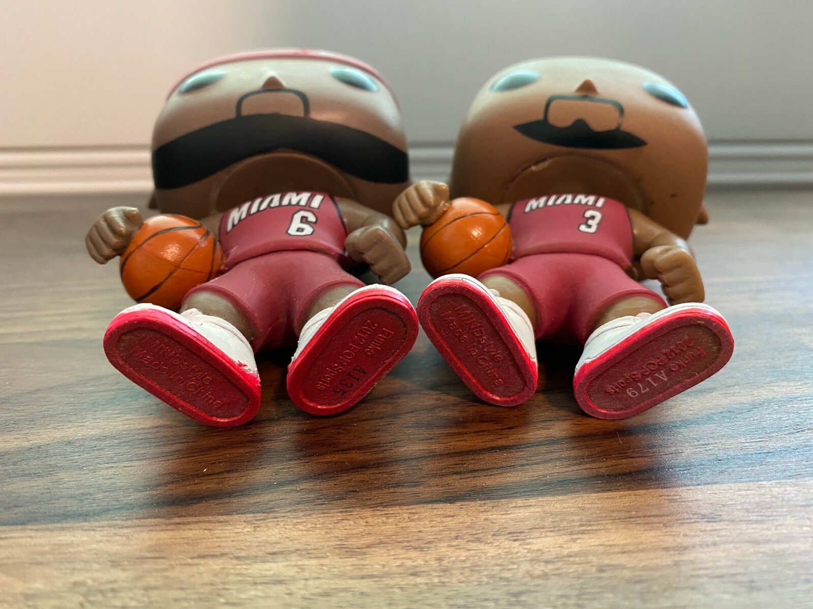 Funko Pop GRAIL Lebron James, Dwyane Wade Set of 2 Miami Heat NBA HTF OOB 