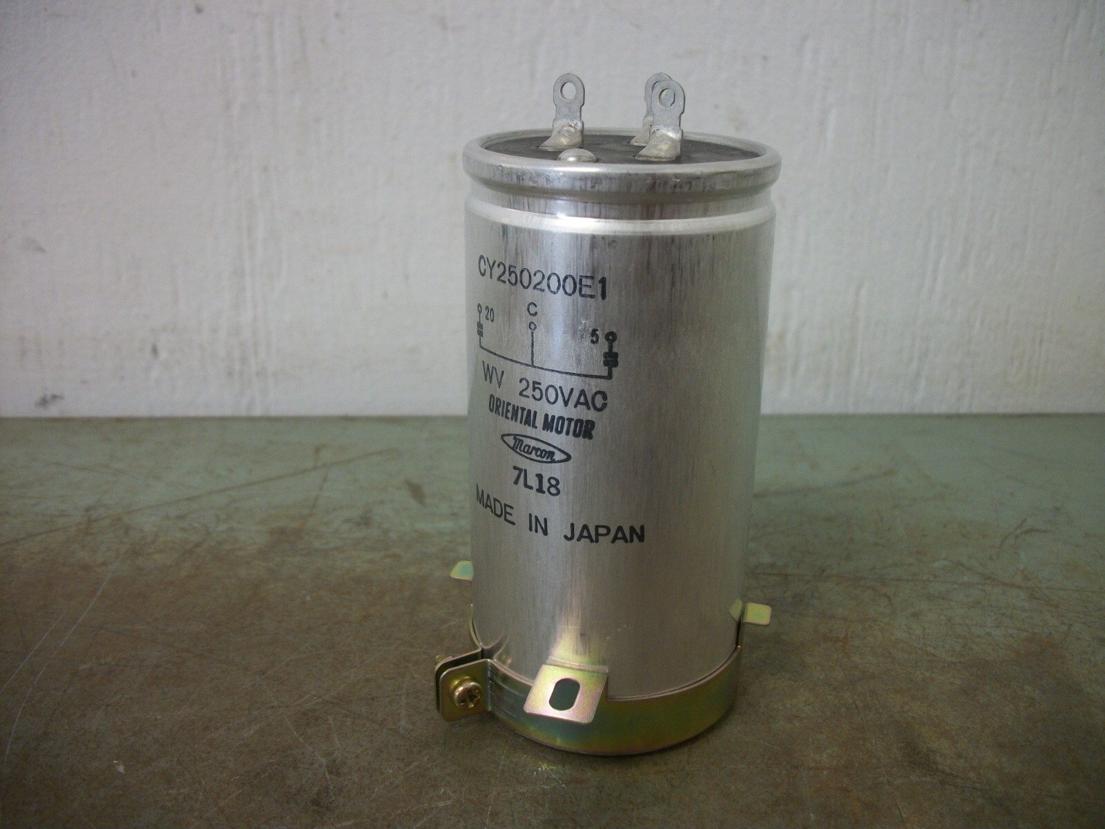 ORIENTAL MOTOR CAPACITOR CY250200E1 250VAC NOB | eBay