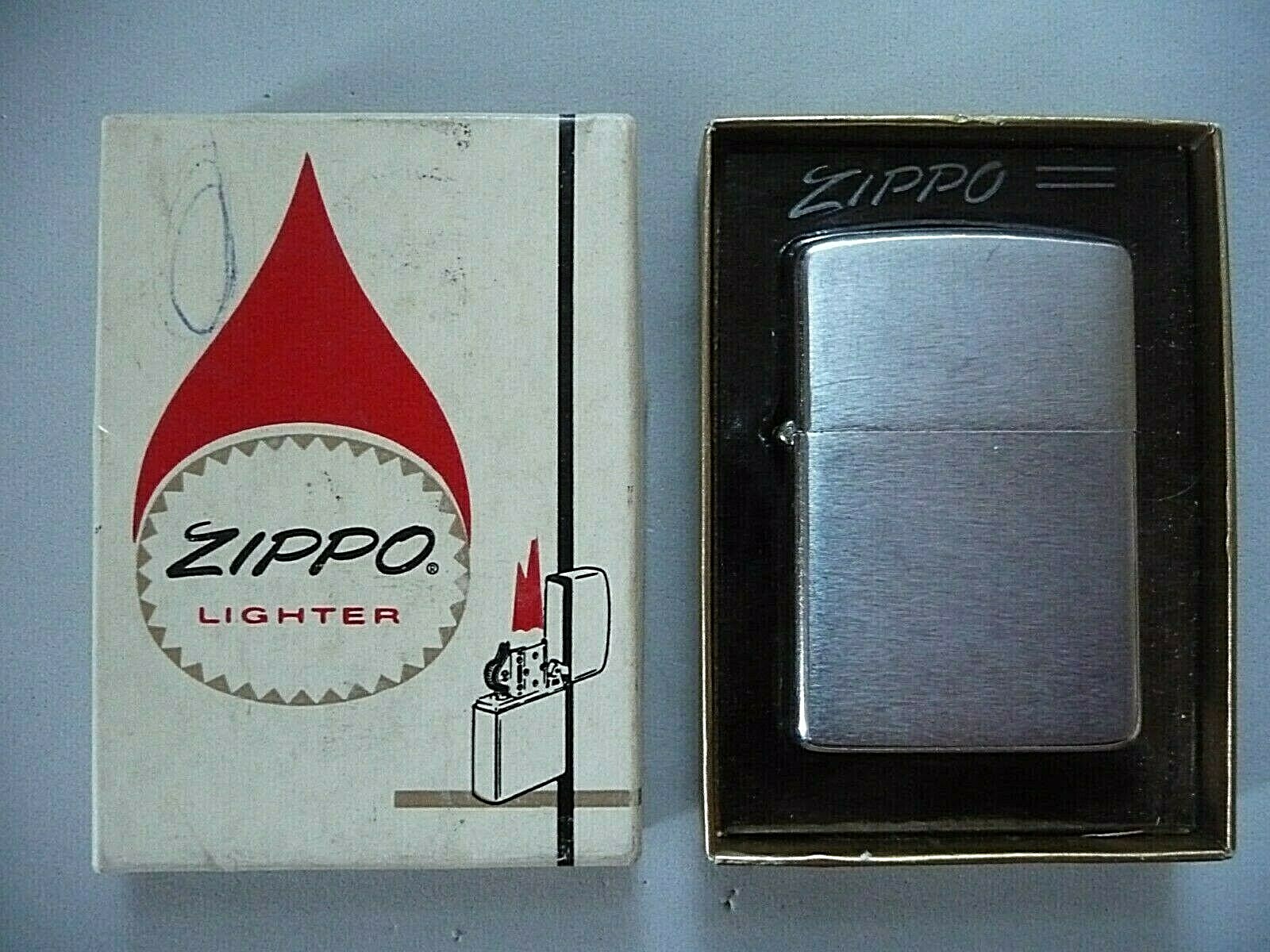Vintage 1967 Zippo lighter No. 200 Brushed Case Finish in original boxの