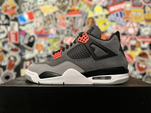 Air Jordan 4 ブラック/オレンジ US 7.5 Air Jordan 4 ブラック/オレンジ US 7.5
