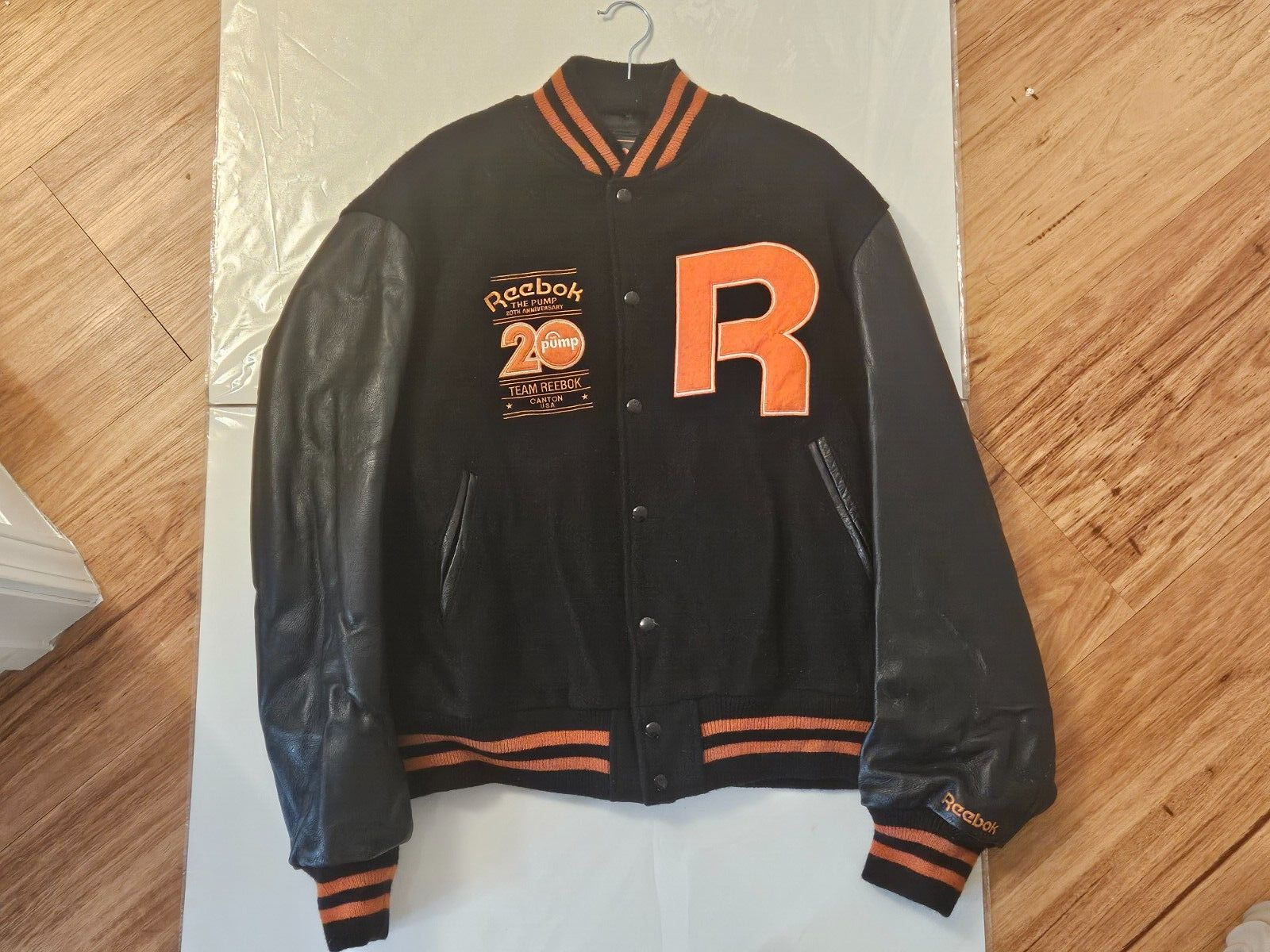m*m様 90s Reebok nylon jacket Vintage 90s Reebok Nylon Windbreaker Jacket XL Colorful