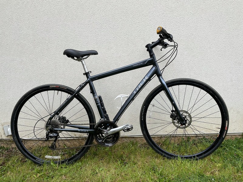 trek valencia hybrid bike