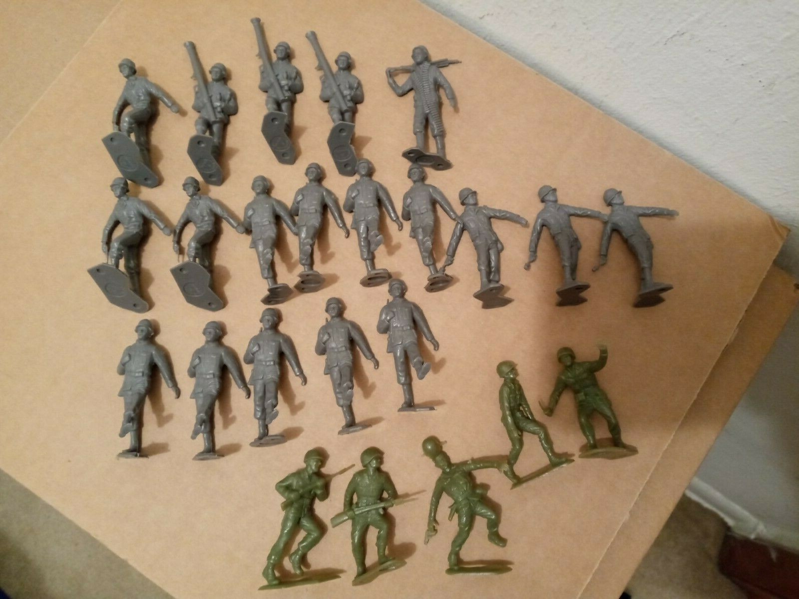 Купить Игрушечный солдатик Marx Grey & Green Army Men Toy Soldiers WWII ...