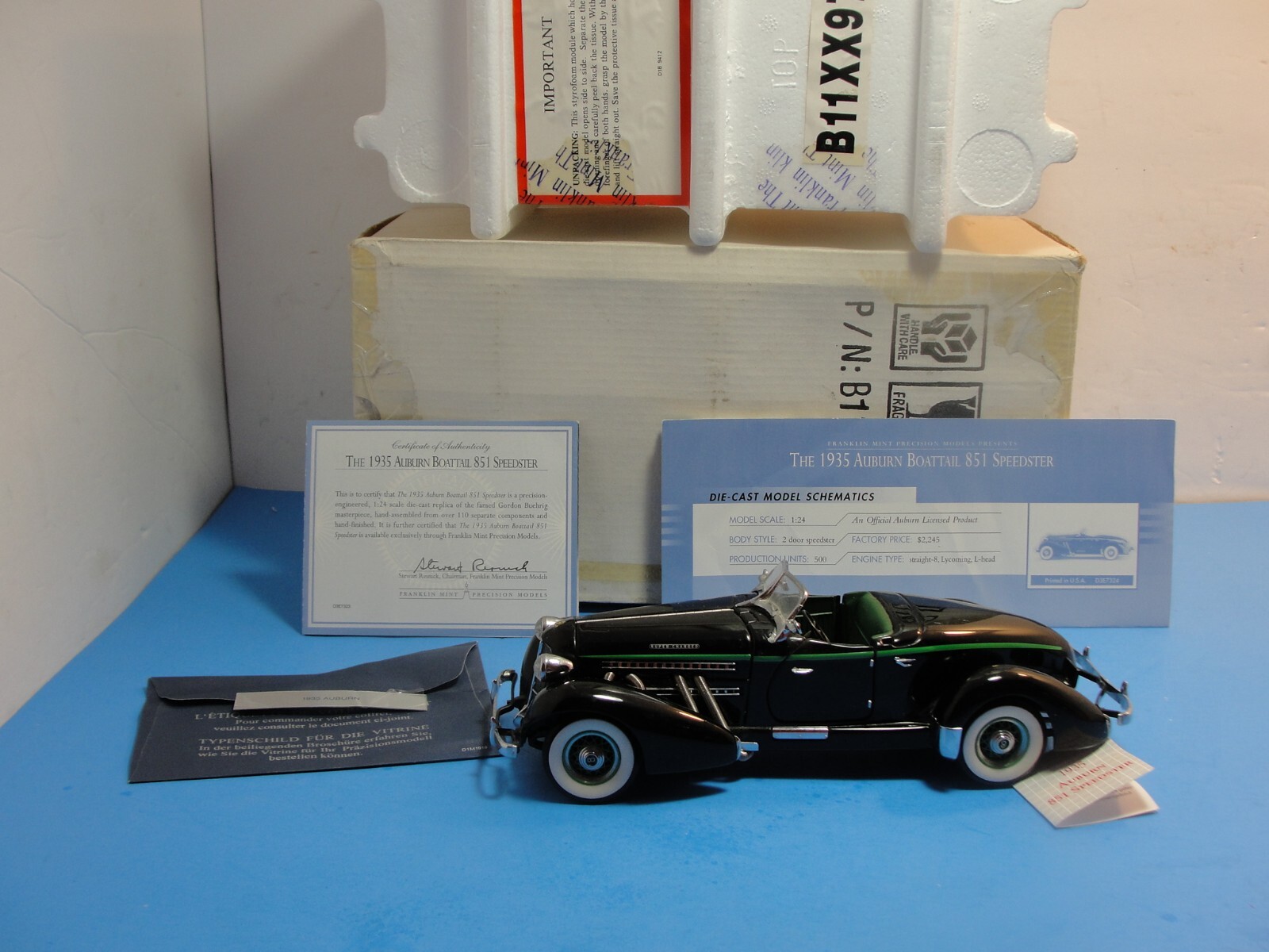 Franklin Mint 1:24 Precision Models Black 1935 Auburn 851