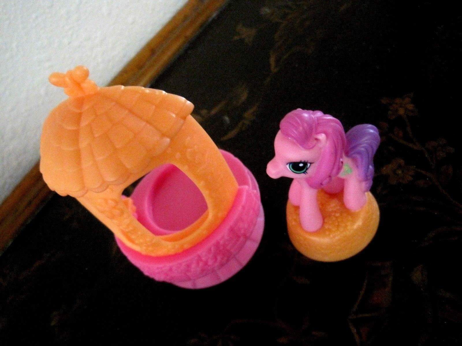My Little Pony Ponyville Skywishes with Gazebo + Minty with Wagon