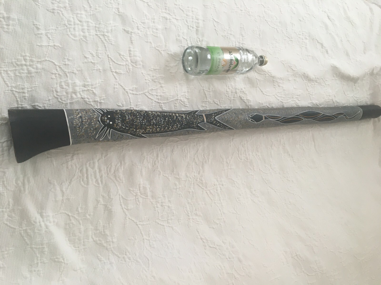 Didgeridoo  eukalyptus natürlich ausgehölt von Termiten, Australien
