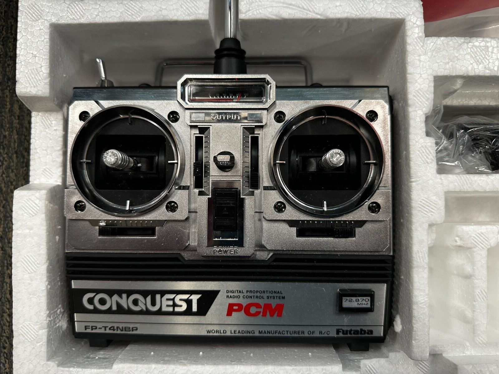 ラジコンカーとFutabaコントローラー Excellent Futaba Conquest 72mhz PCM RC Remote Control Airplane