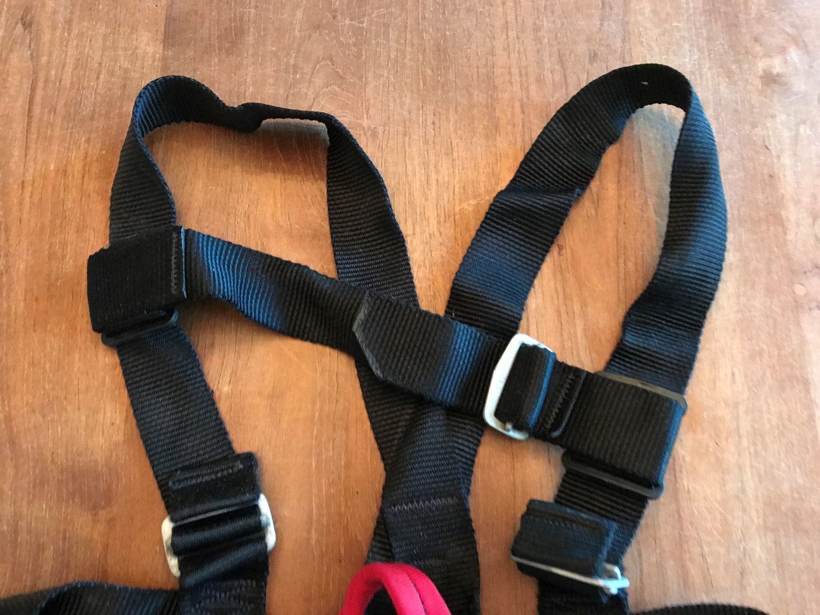 ROBERTSON CLIMBING HARNESS          Red   see Tag   Great Shape