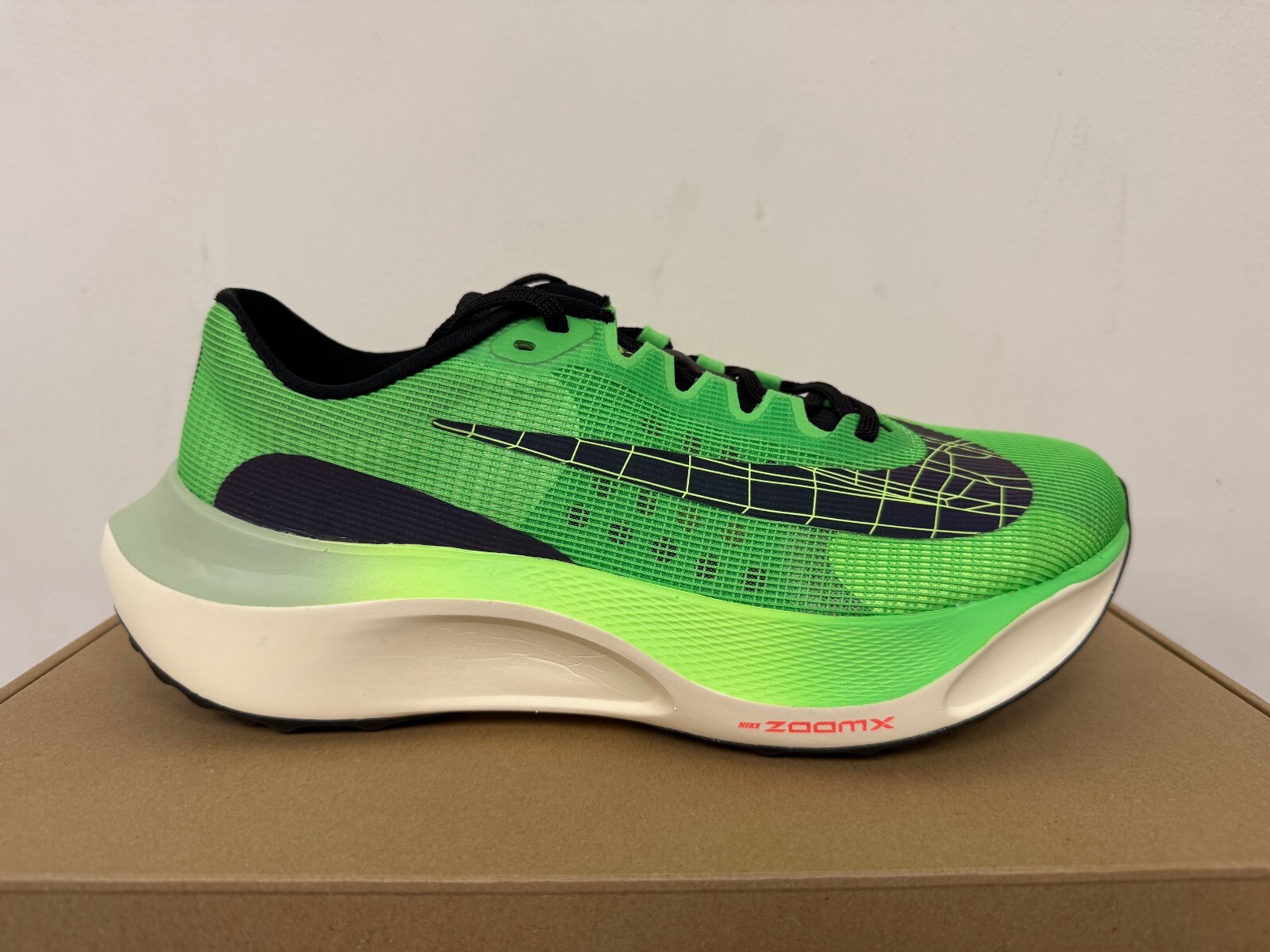 NIKE ZOOM FLY 3 26.5センチ Nike Zoom FLY3 青/白 26.5cm ナイキズームフライ3 - メルカリ