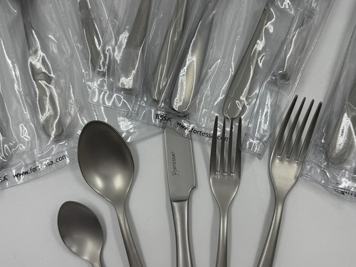 NIB Pottery Barn Fortessa Grand City 20pc Flatware Set Service For 4, Matte