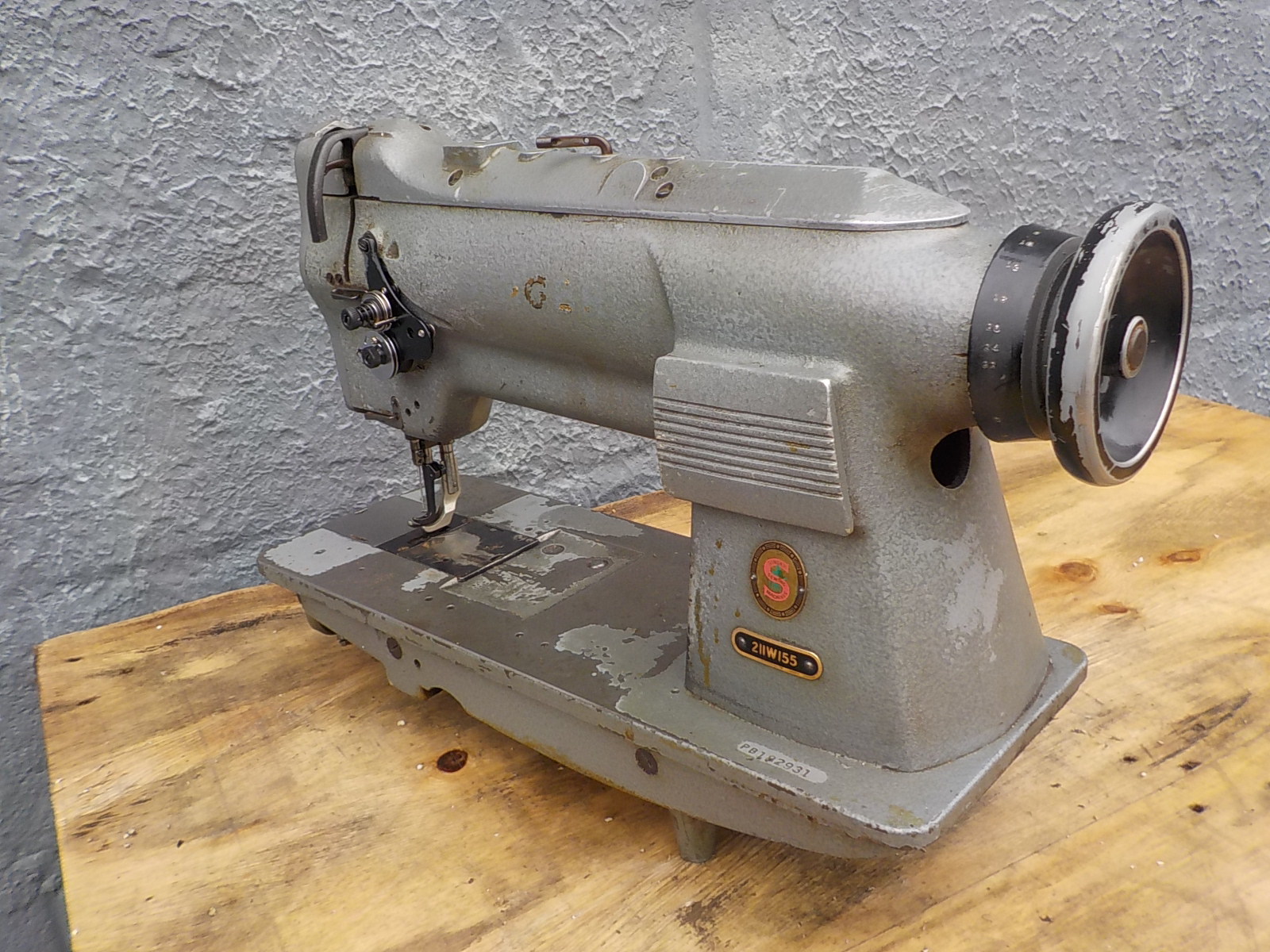 Industrial Sewing Machine Model Singer 211w155 single walking foot-  Leather