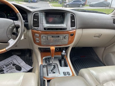 image 3 of interior