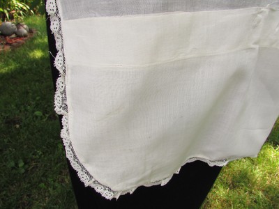 Vintage/ Antique Cream Cotton Half Apron with Large Pocket & Lace Trim