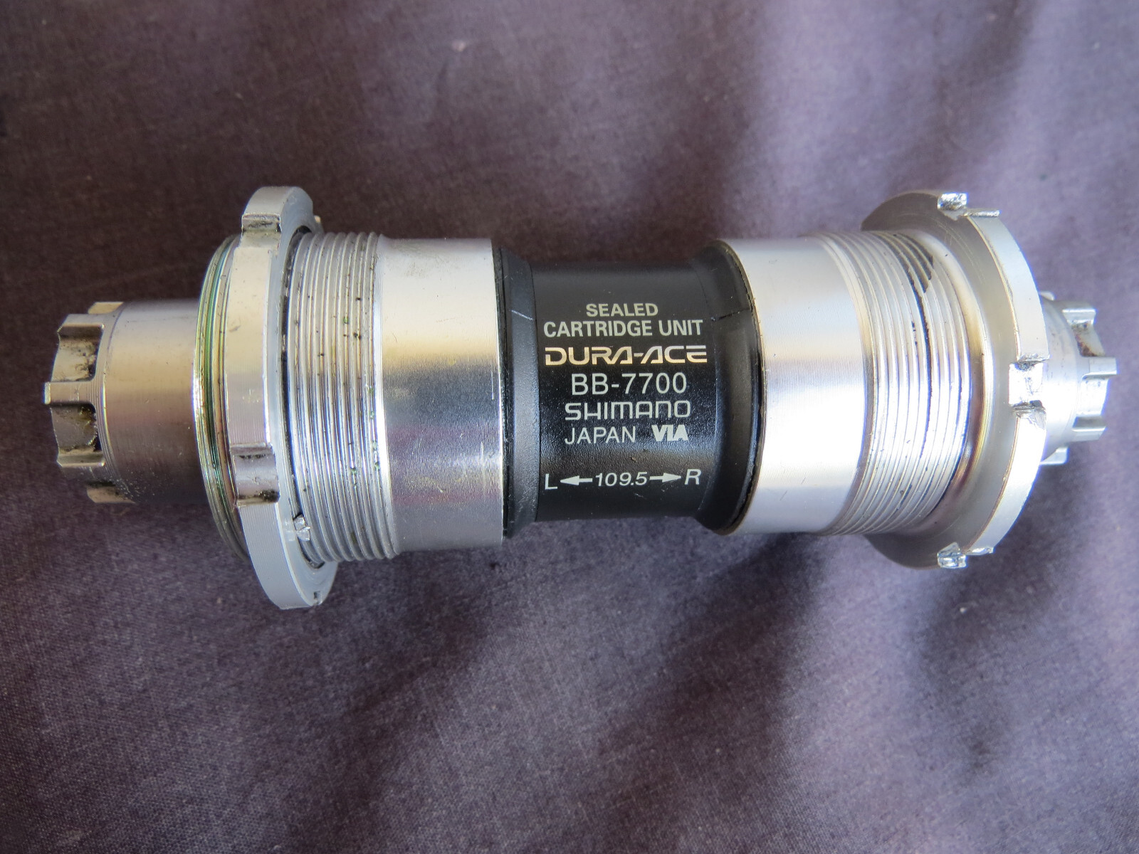 BB カートリッジ　dura-ace SHIMANO DURA-ACE BOTTOM BRACKET ROAD RACING TOURING 7700