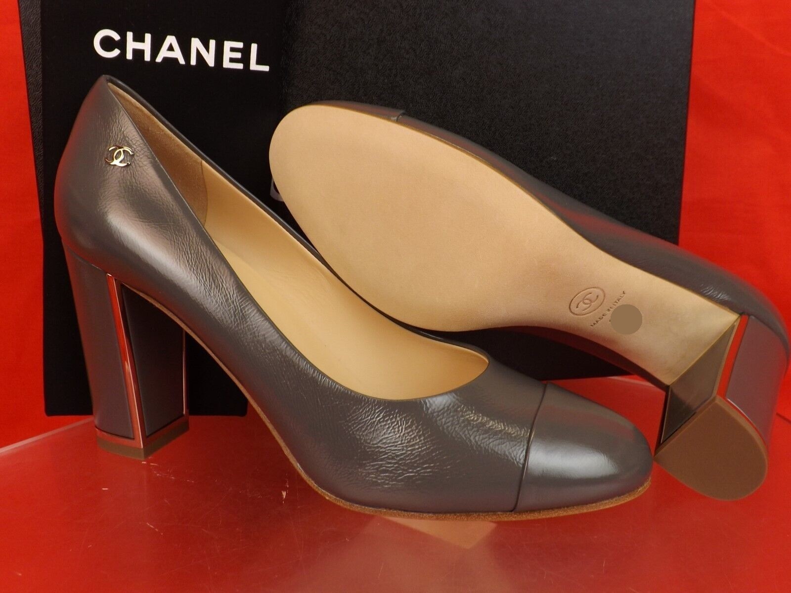 Pre-owned Chanel G31655 Gray Distressed Leather Cc Logo Cap Toe Silver Heel Pumps 38