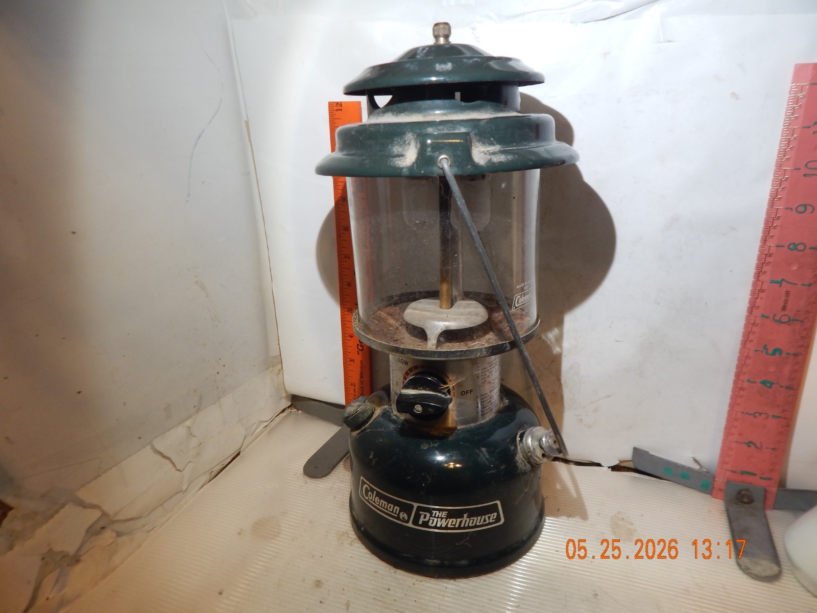 com: Coleman Powerhouse Dual Fuel Lantern Shines up to 800