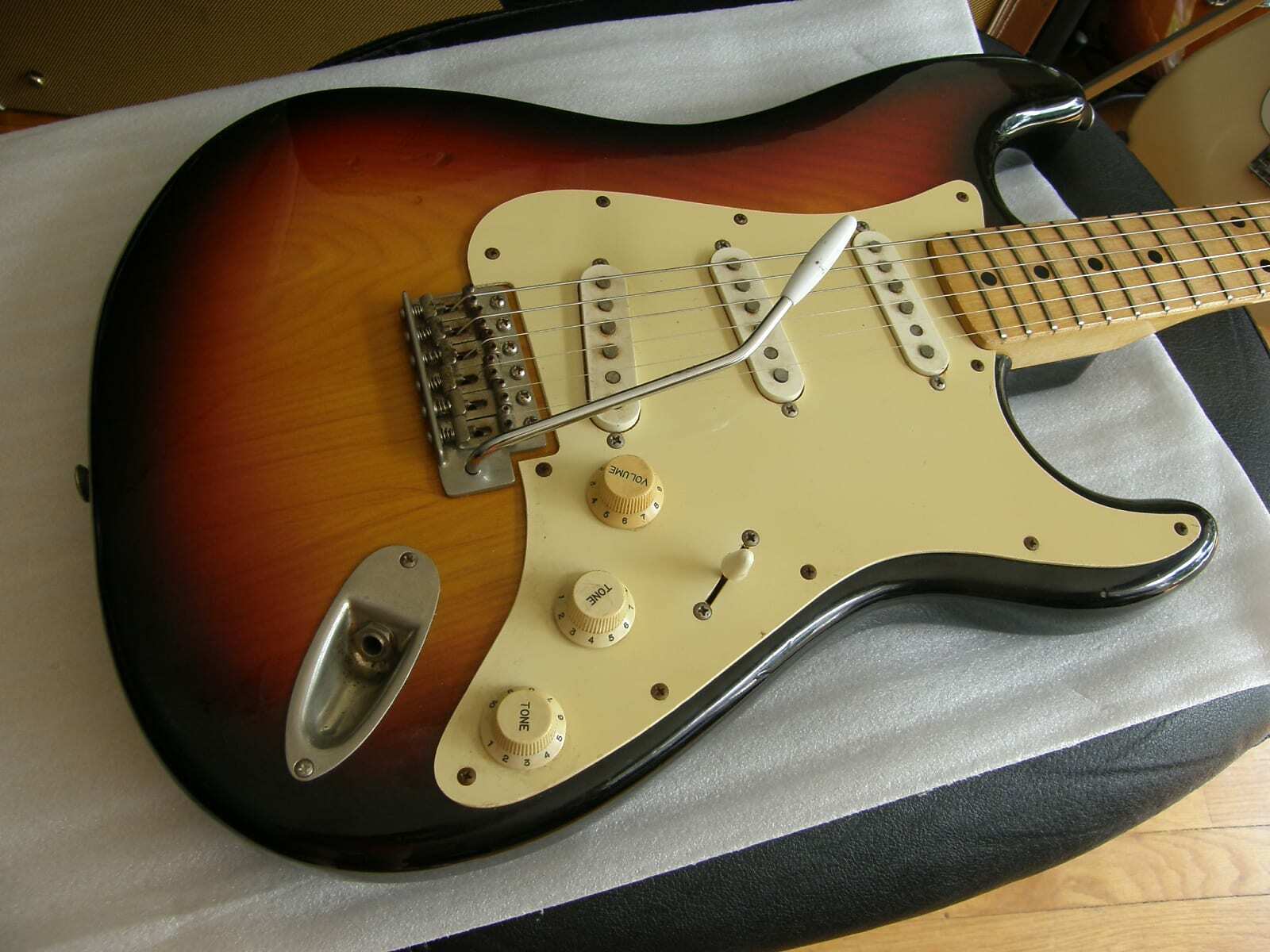 Yamaha 450S Super Rock 'n Roller, sunburst, maple neck Yamaha 450S Super Rock 'n Roller, sunburst, maple neck