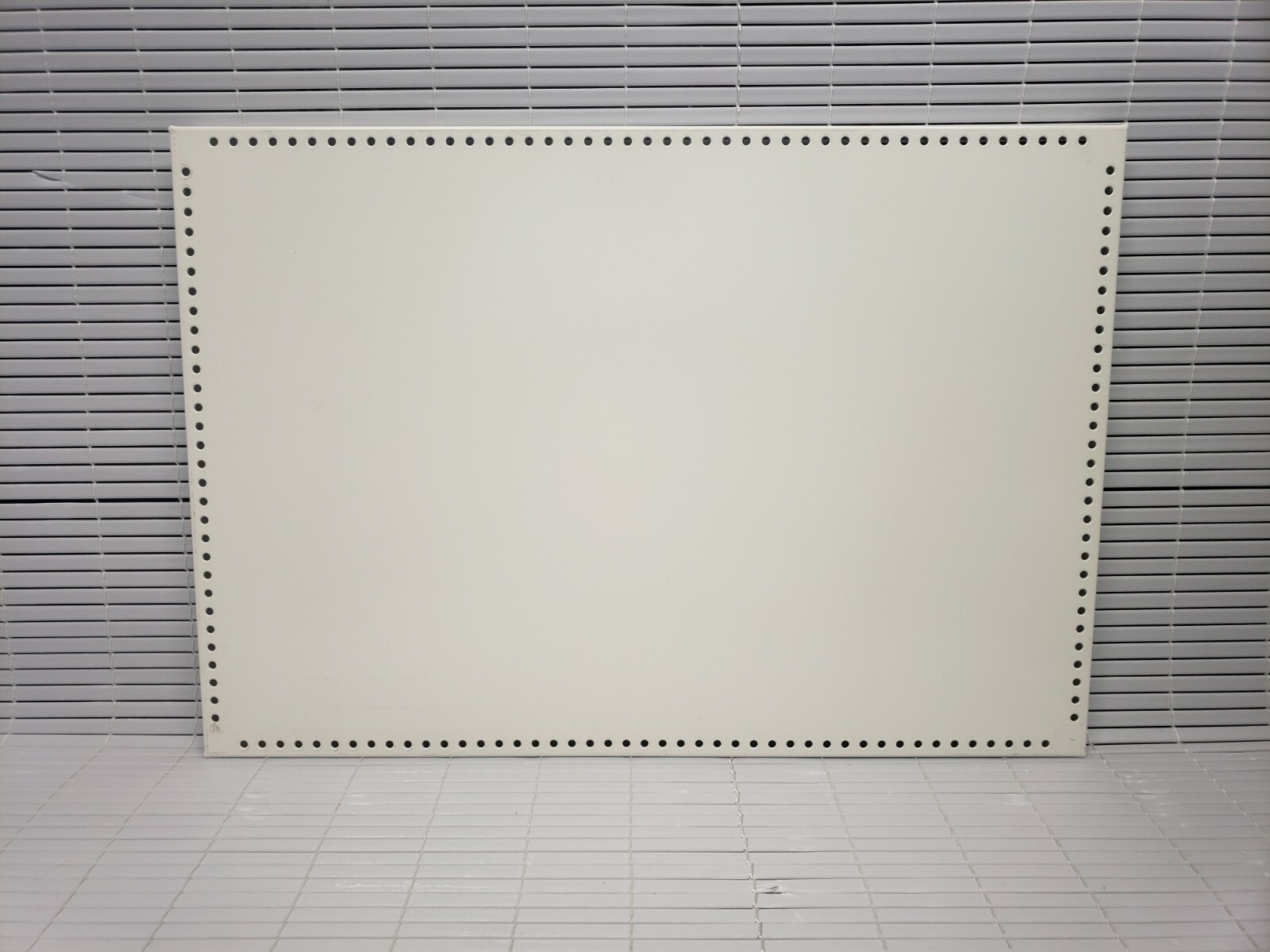 Used USM Haller Internal Panel 500mm X 350mm, 1000 in stock Used USM Haller Internal Panel 500mm X 350mm, 1000 in stock