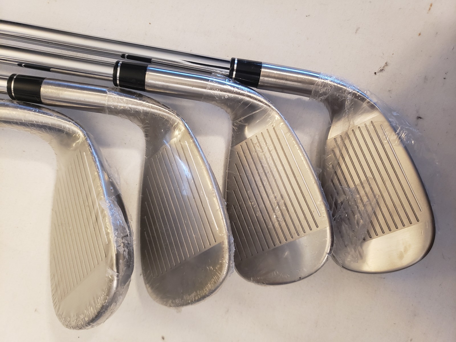 New TaylorMade Stealth HD Iron Set (5-PW, AW, SW) 8 Irons - KBS MAX MT 85 Stiff