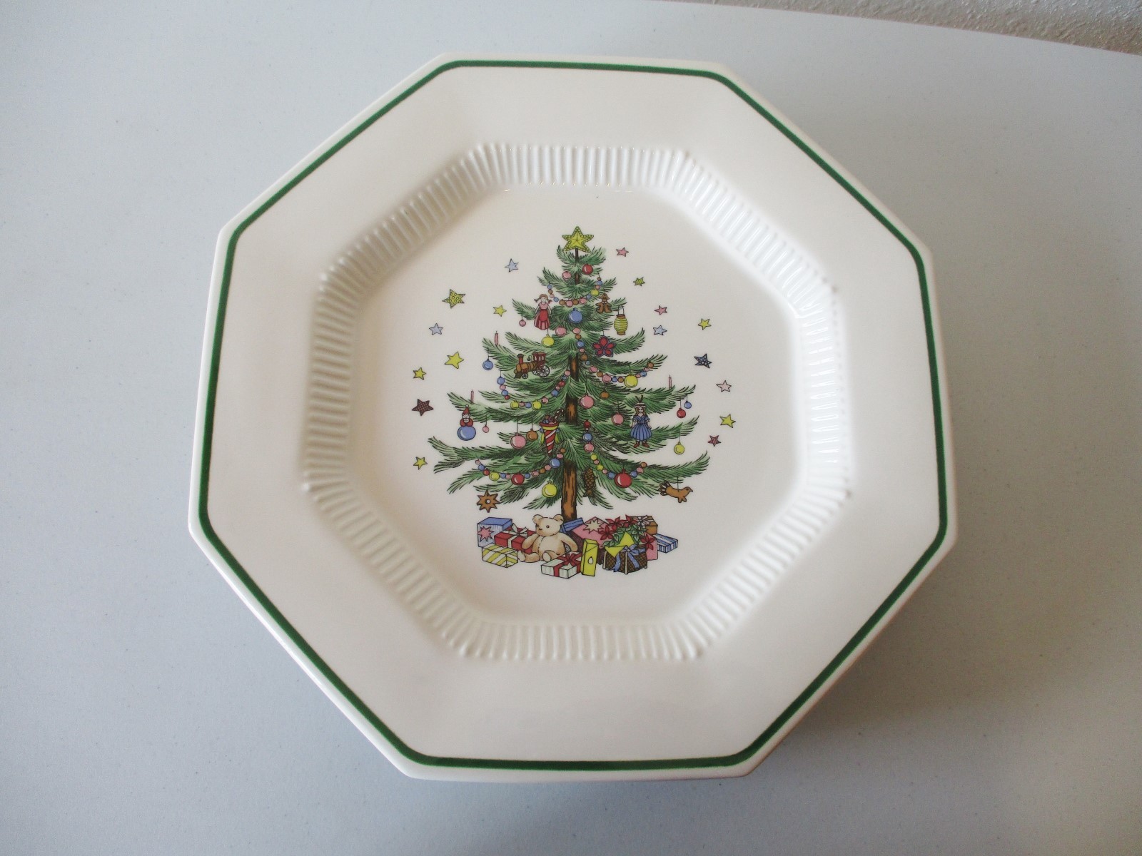 4 Nikko Christmastime Dinner Plates 10 3/4