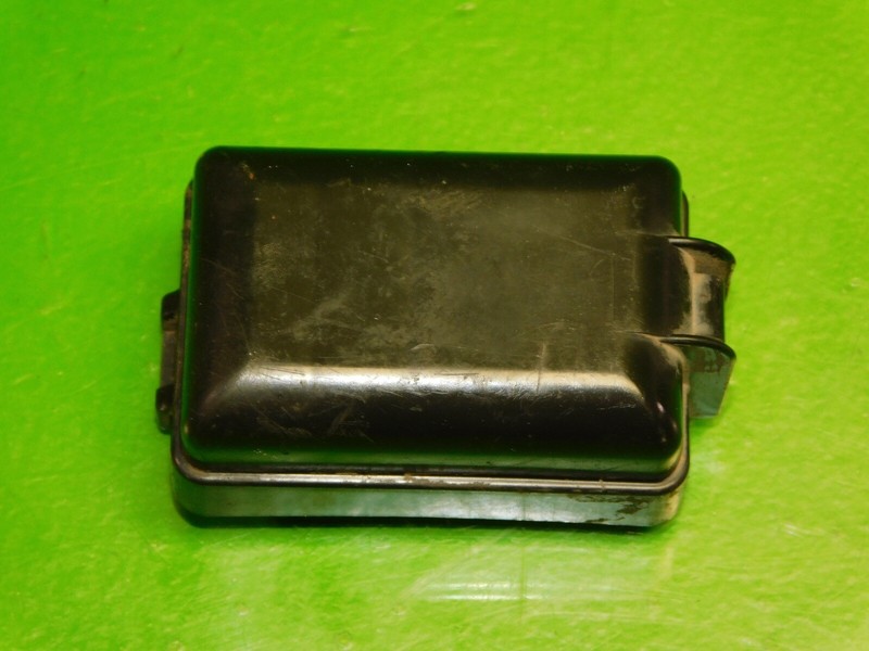 98-02 Accord OEM 12V multi relay cover lid panel top 38182-S84-A01